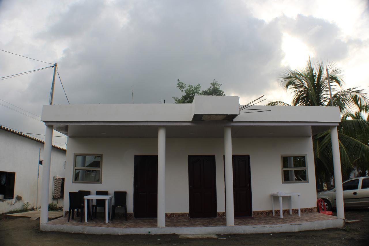 Cabanas Don Jose Hotel Coveñas Esterno foto